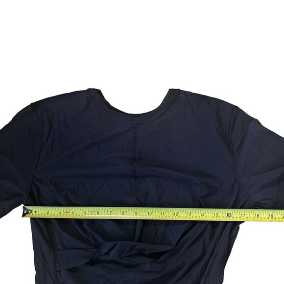 Lululemon Black Mesh Short Sleeve - Picture 5 of 6